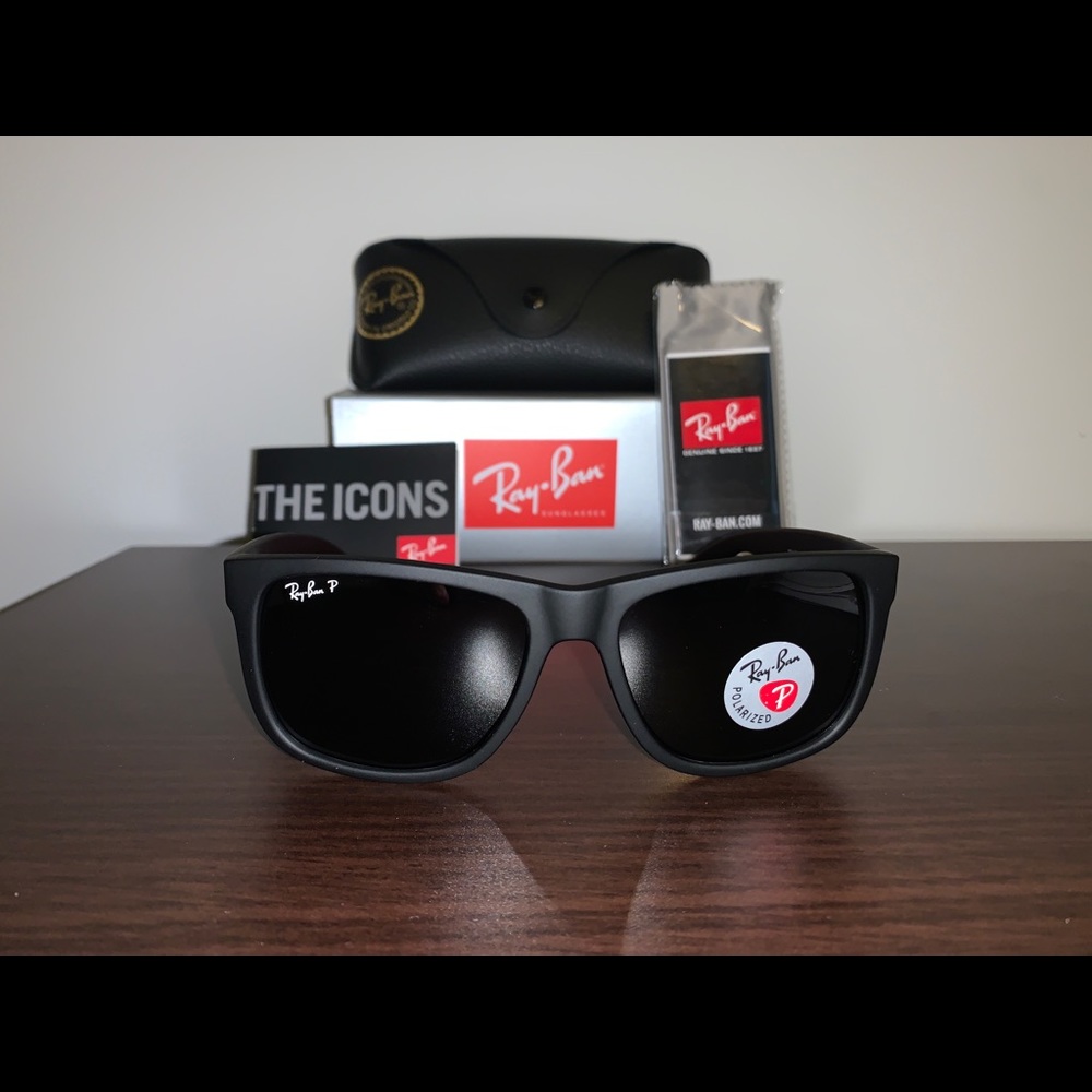 Ray-Ban Justin Polarized Sunglasses RB4165